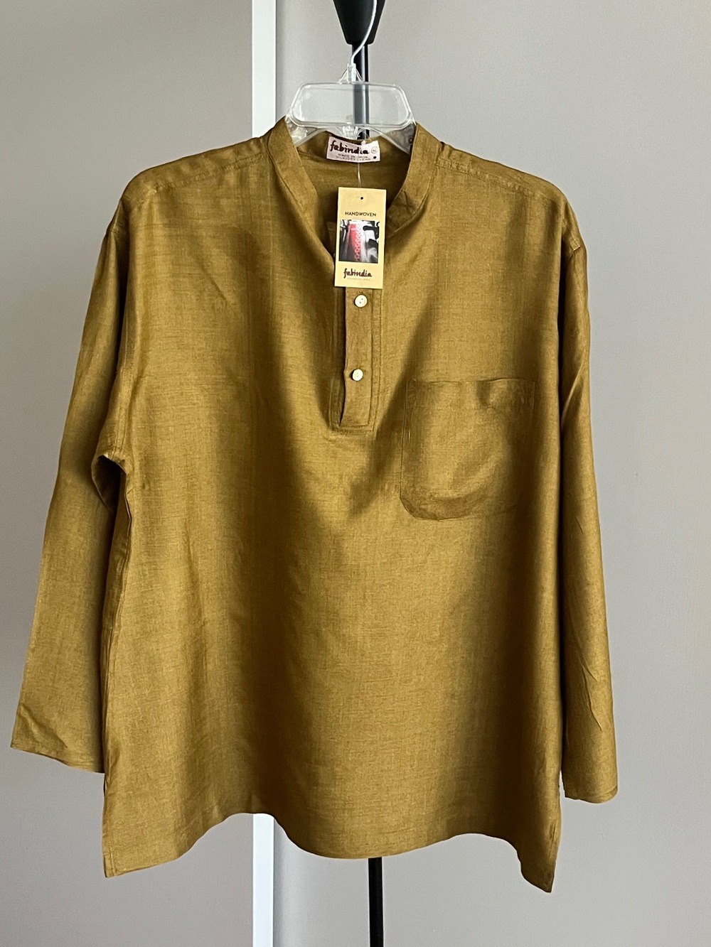 NWT FABINDIA Men's HandWoven Silk Mustard Gold Nehru Collar Short Kurta Sz 42 L